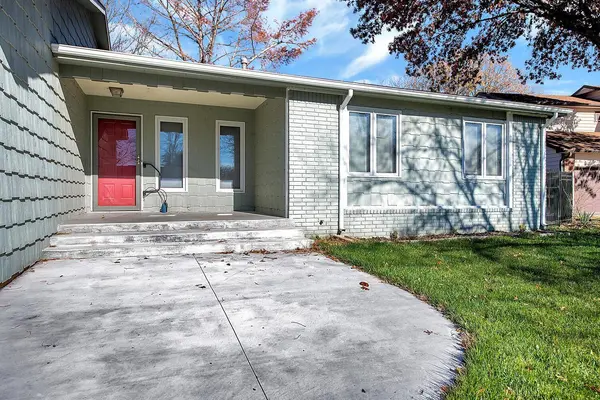 1950 N Keith Ct, Wichita, KS 67212