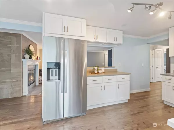 19832 35th AVE S, Seatac, WA 98188