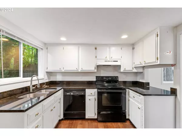 1500 NORKENZIE RD #51, Eugene, OR 97401