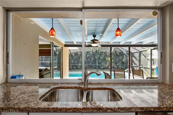 1450 Tanglewood Pkwy, Fort Myers, FL 33919