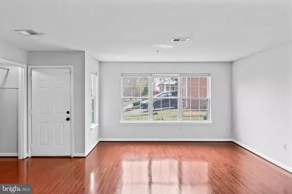 7945 COACHCREST CT, Manassas, VA 20109