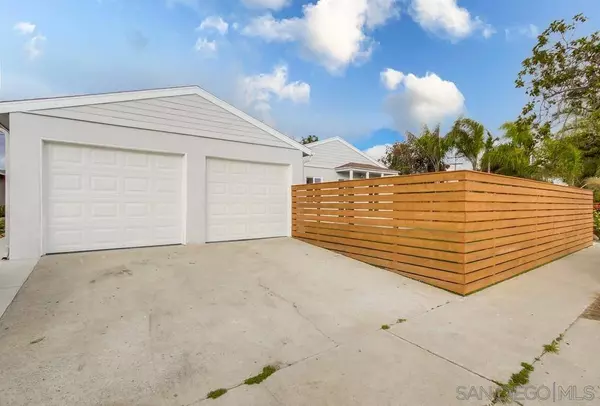 4325-4331 Clairemont Dr, San Diego, CA 92117