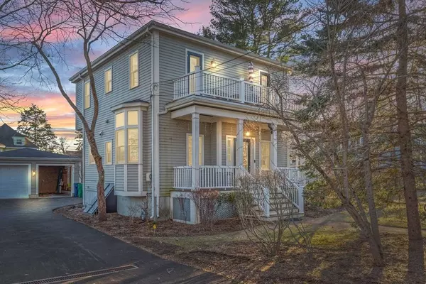 40 Pleasant St #40, Newton, MA 02459