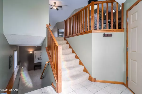 3715 19TH ST S, Grand Forks, ND 58201