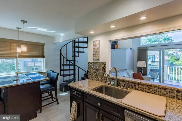 710 GREGORYS WAY, Voorhees, NJ 08043