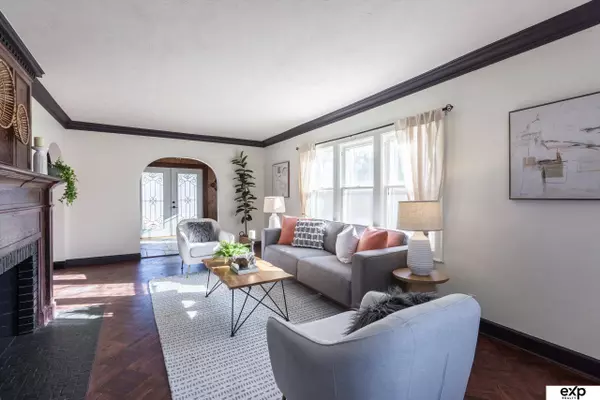 7826 Military Avenue, Omaha, NE 68134