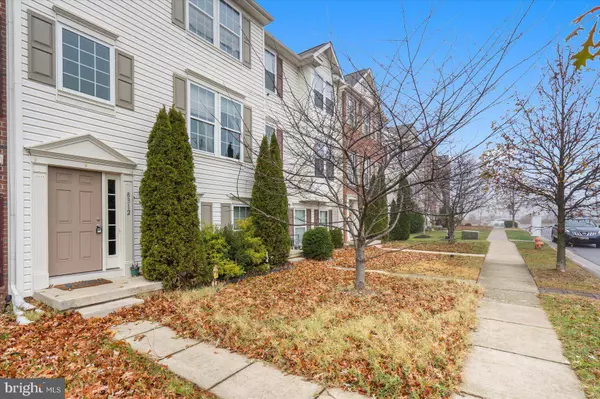 8312 STANSBURY LAKE DR, Dundalk, MD 21222