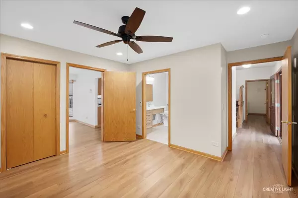 2205 Portside Lakes CT, Plainfield, IL 60586