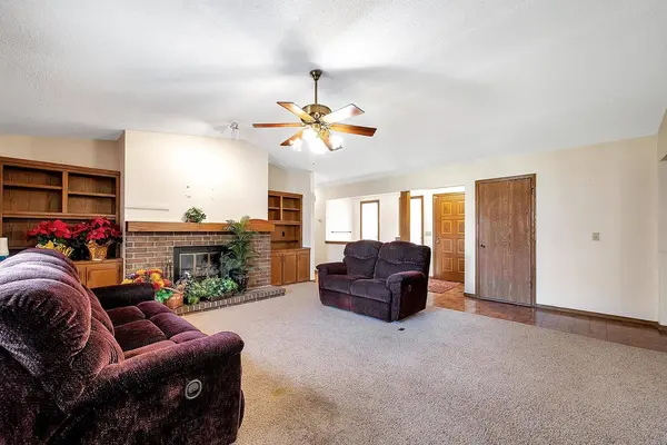 1950 N Keith Ct, Wichita, KS 67212