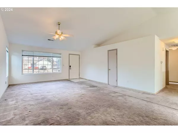 407 S JASPER CIR, Cornelius, OR 97113