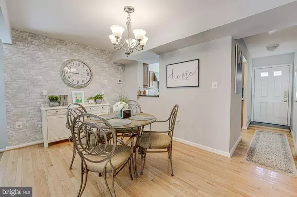 4443 HOLLY AVE, Fairfax, VA 22030