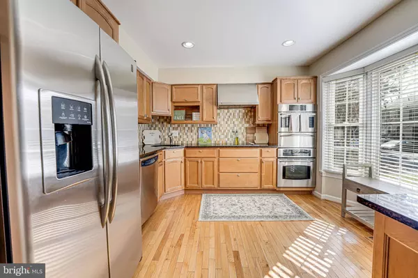 4443 HOLLY AVE, Fairfax, VA 22030