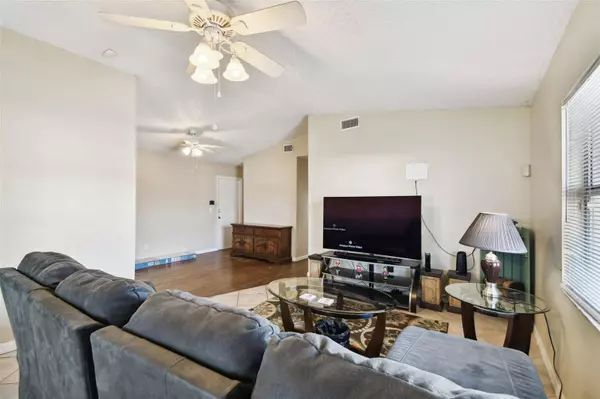 7403 S SWOOPE ST, Tampa, FL 33616