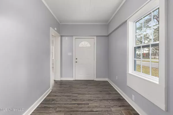 214 S Highland Drive, Tupelo, MS 38801