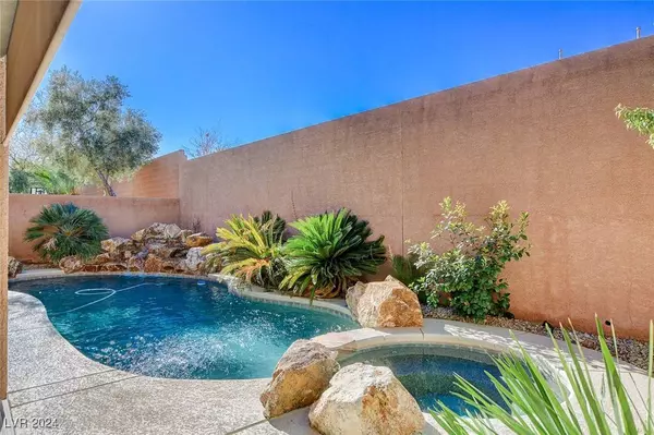 9747 Logrondo Street, Las Vegas, NV 89178