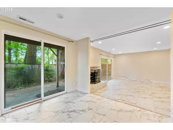 1500 NORKENZIE RD #51, Eugene, OR 97401