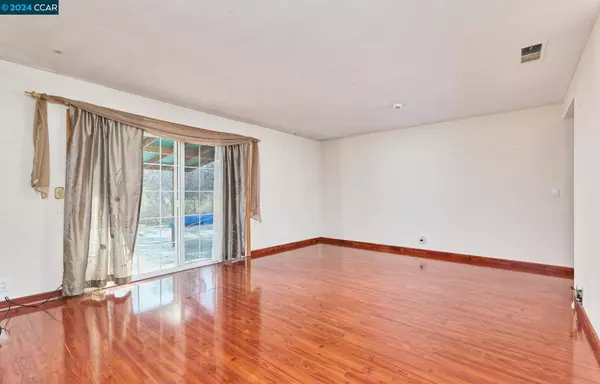 5182 La Corte Bonita, Concord, CA 94521