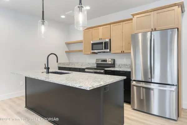 733 STONE PEAK LOOP, Driggs, ID 83422