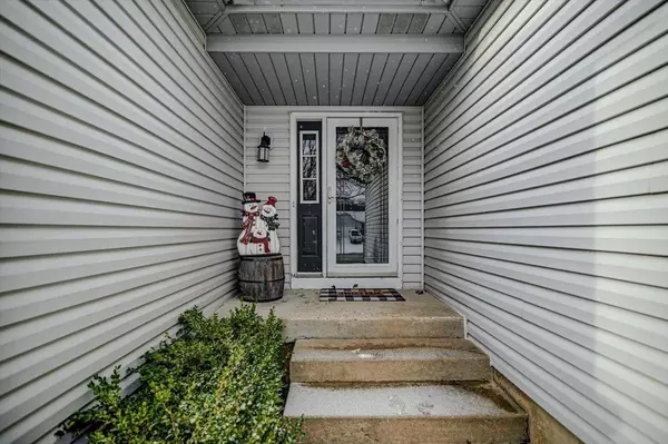 1128 Broadway Drive, Sun Prairie, WI 53590