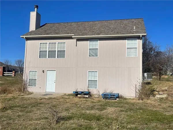 14403 E 49th TER, Kansas City, MO 64136