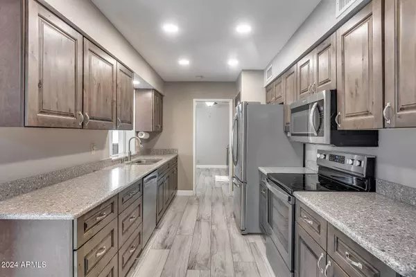 8109 E MADERO Avenue, Mesa, AZ 85209