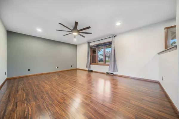 705 OAK ST, Winneconne, WI 54986