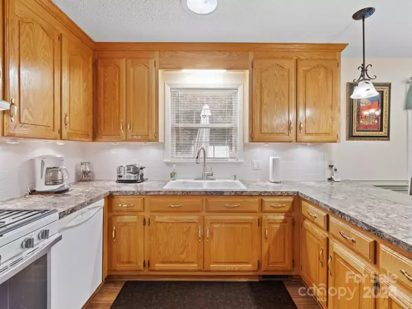 2430 Lazy Oak DR, Lancaster, SC 29720