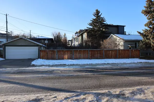 2301 3 AVE NW, Calgary, AB T2N0K9