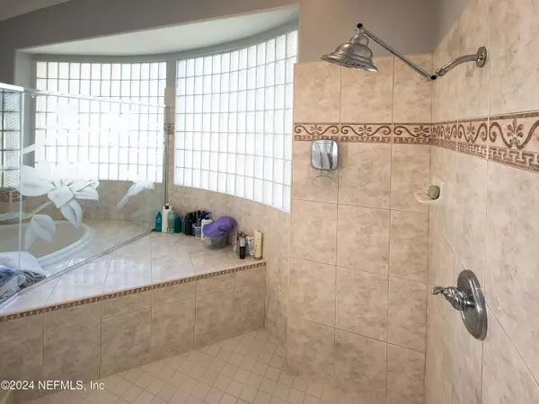 11 COLLINGVILLE CT, Palm Coast, FL 32137