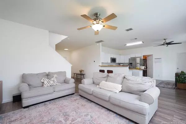 9939 GAZELLE FRST, San Antonio, TX 78251-4326