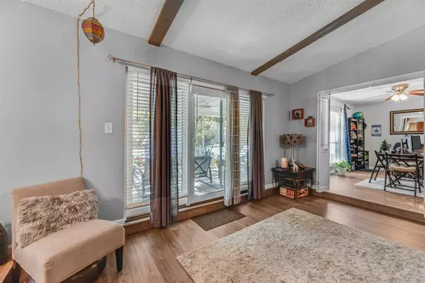 3925 Raywood Drive, Grand Prairie, TX 75052