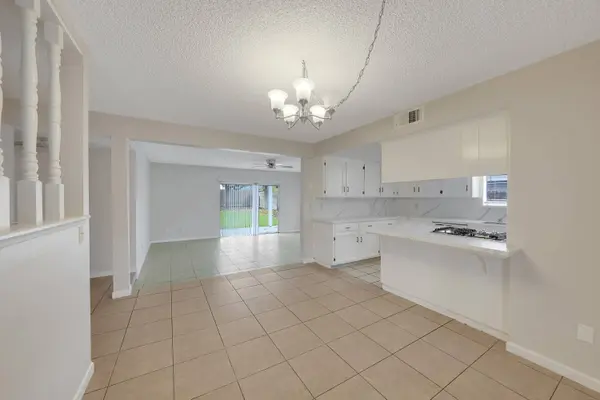 2297 N Polk Street, Tulare, CA 93274