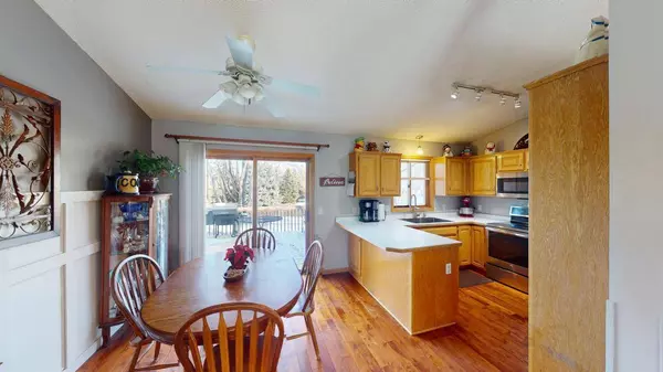 8345 Grace CT, Victoria, MN 55386