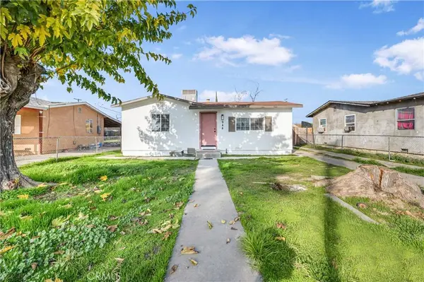 944 W Buena Vista AVE, Visalia, CA 93291