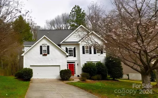 17628 Cambridge Grove DR, Huntersville, NC 28078