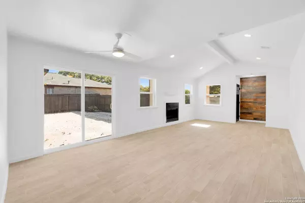 13734 EVANSWOOD, San Antonio, TX 78233-4992