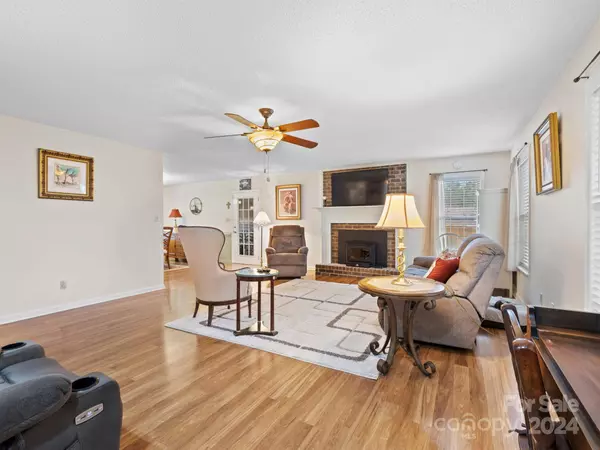 2430 Lazy Oak DR, Lancaster, SC 29720