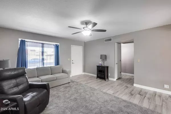 8109 E MADERO Avenue, Mesa, AZ 85209