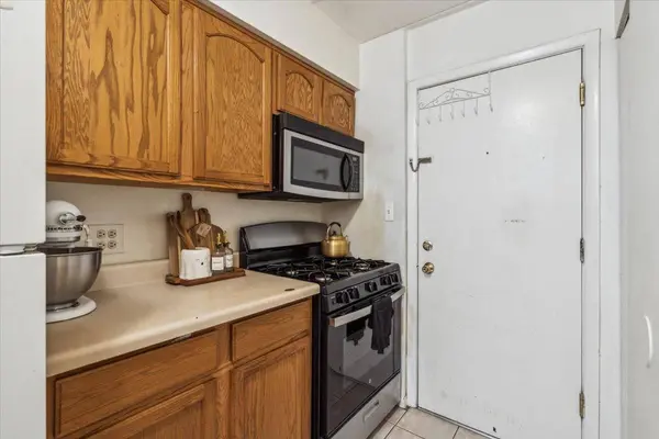 10530 Parkside Avenue #8, Chicago Ridge, IL 60415