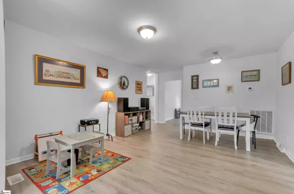 109 Jones Street, Pickens, SC 29671