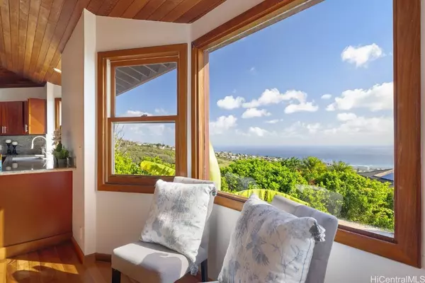 4952 Mana PL, Honolulu, HI 96816