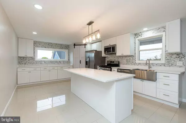 7204 WOODROW AVE, Baltimore, MD 21224