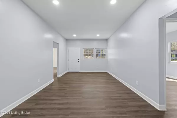 118 Graefenburg Rd, Waddy, KY 40076