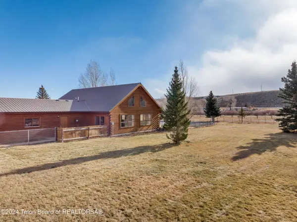 87 LESEBERG Avenue, Dubois, WY 82513