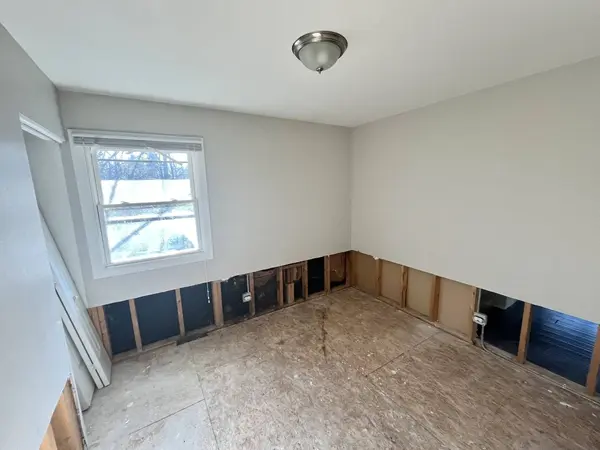 15139 Le Claire Avenue, Oak Forest, IL 60452