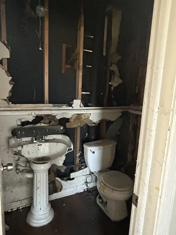 17244 Wentworth Avenue, Lansing, IL 60438