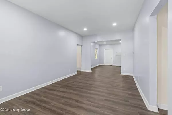 118 Graefenburg Rd, Waddy, KY 40076