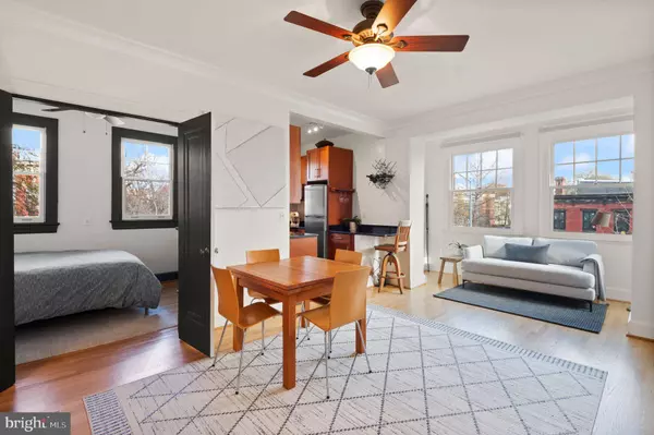 105 6TH ST SE #208, Washington, DC 20003