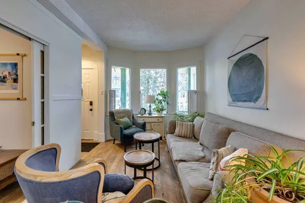 910 5 ST NW, Calgary, AB T2N1R2