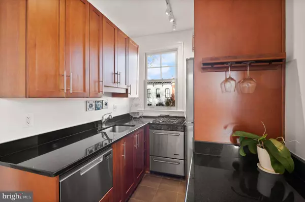 105 6TH ST SE #208, Washington, DC 20003